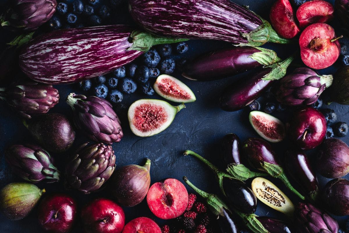 Антоціани в фіолетових овочах та фруктах. Велика підбірка