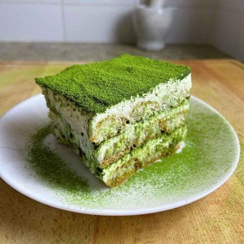 Тірамісу з лаймовим курдом та матча